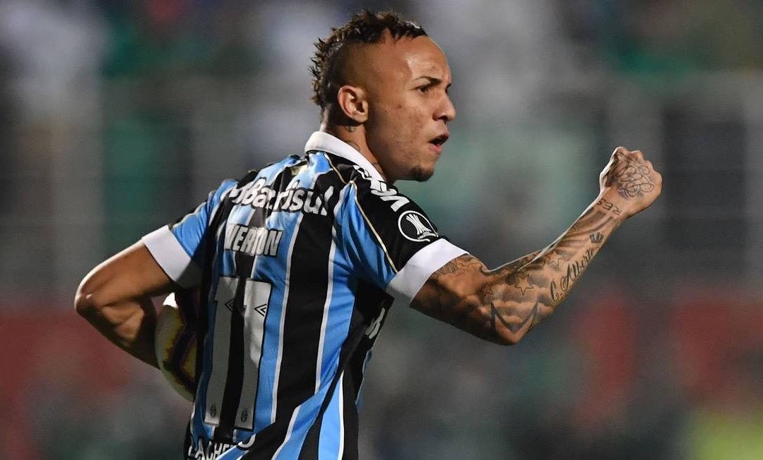 GRÊMIO ELIMINA PALMEIRAS EM 4 MINUTOS