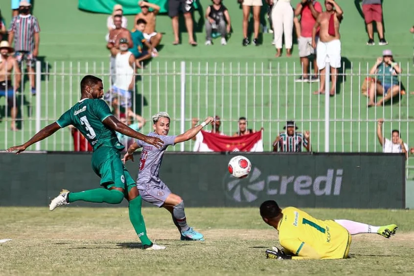 FLUMINENSE FICA SEM IGUALAR RECORDE