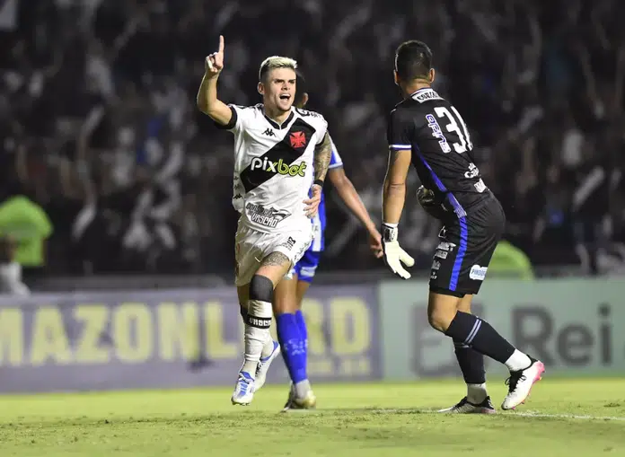 VASCO QUER JOGO COM BAHIA NO MARACANÃ