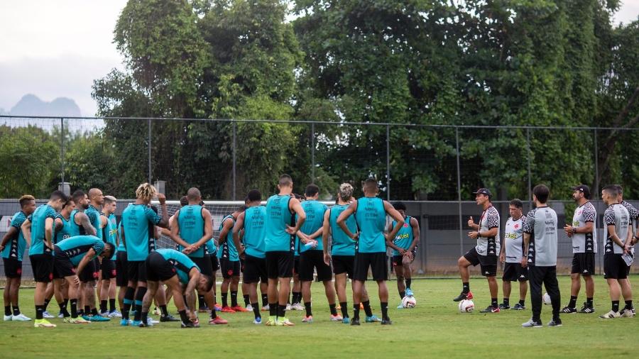 VASCO PODE SER ÚNICO INVICTO