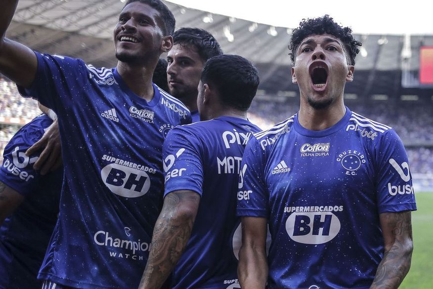 TOP 10 JOGOS INESQUECÍVEIS DO CRUZEIRO NO NOVO MINEIRÃO 