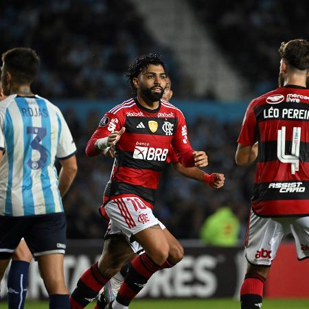 Três jogadores do Flamengo mudarão seus números de camisa para